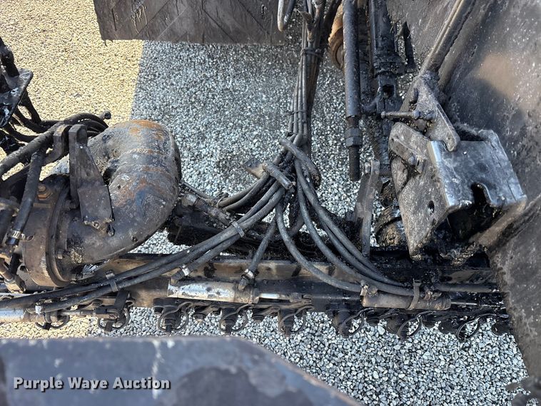 image for item FK1178 2000 Freightliner FL70 oil distributor truck