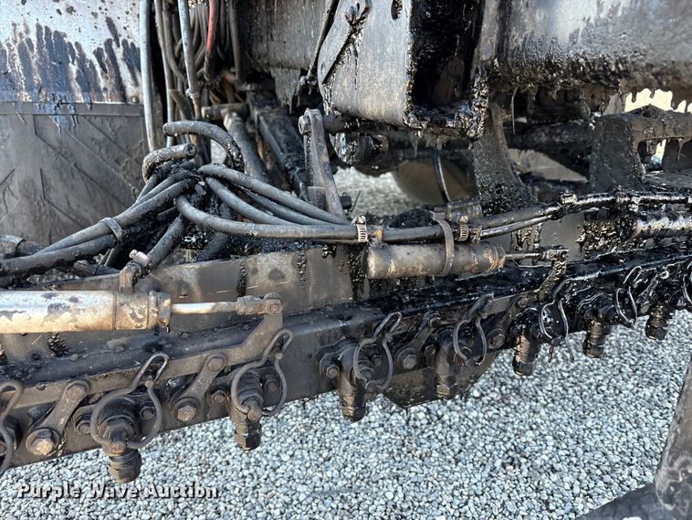 image for item FK1178 2000 Freightliner FL70 oil distributor truck