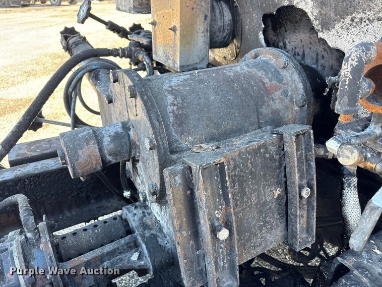 image for item FK1178 2000 Freightliner FL70 oil distributor truck