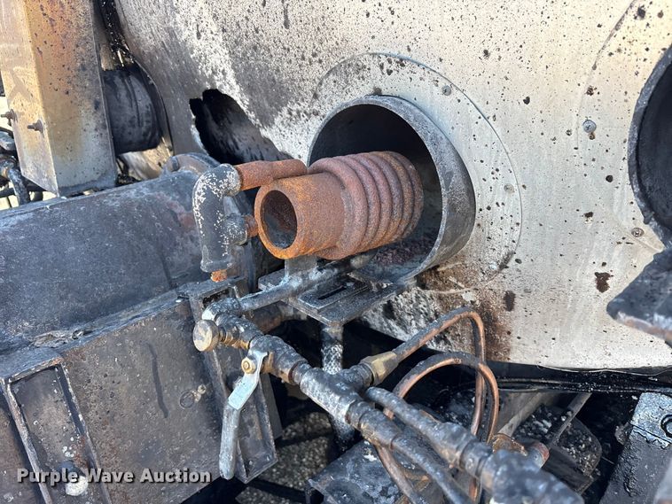 image for item FK1178 2000 Freightliner FL70 oil distributor truck