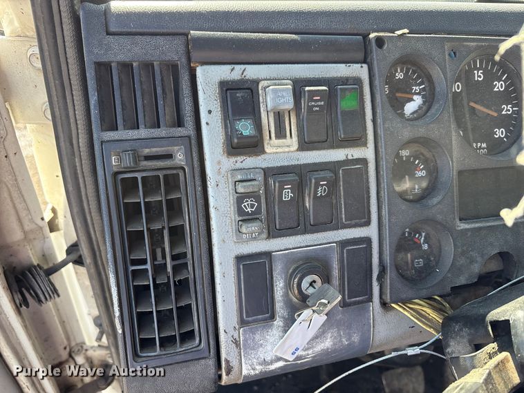 image for item FK1178 2000 Freightliner FL70 oil distributor truck