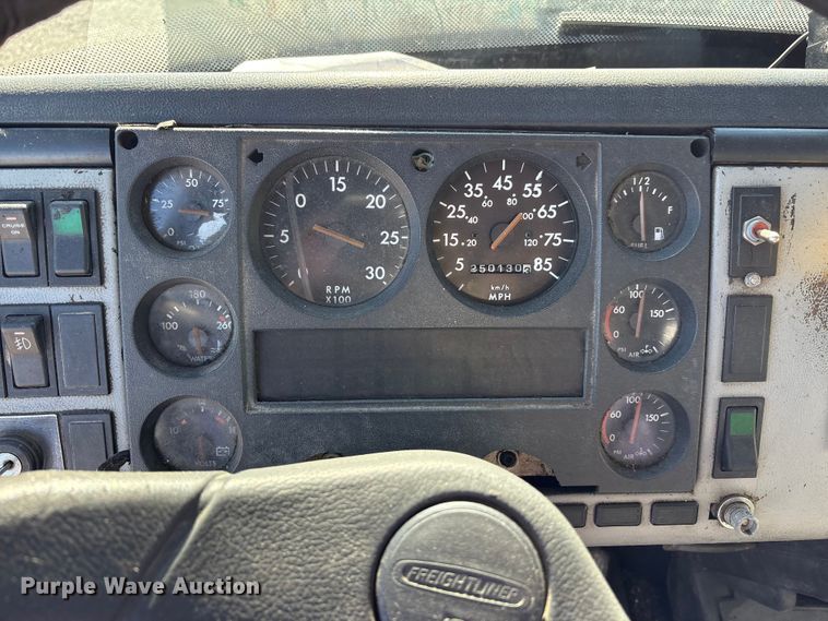 image for item FK1178 2000 Freightliner FL70 oil distributor truck