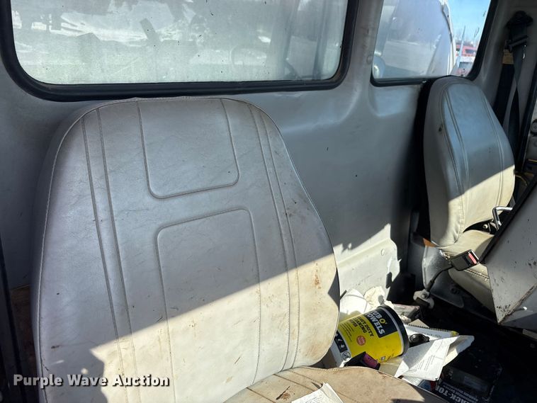 image for item FK1178 2000 Freightliner FL70 oil distributor truck