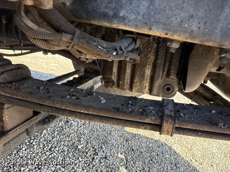 image for item FK1178 2000 Freightliner FL70 oil distributor truck