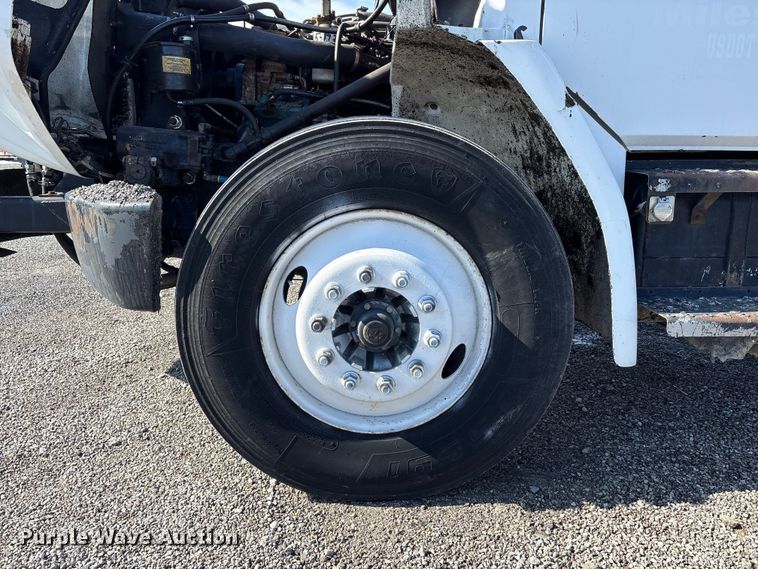 image for item FK1178 2000 Freightliner FL70 oil distributor truck