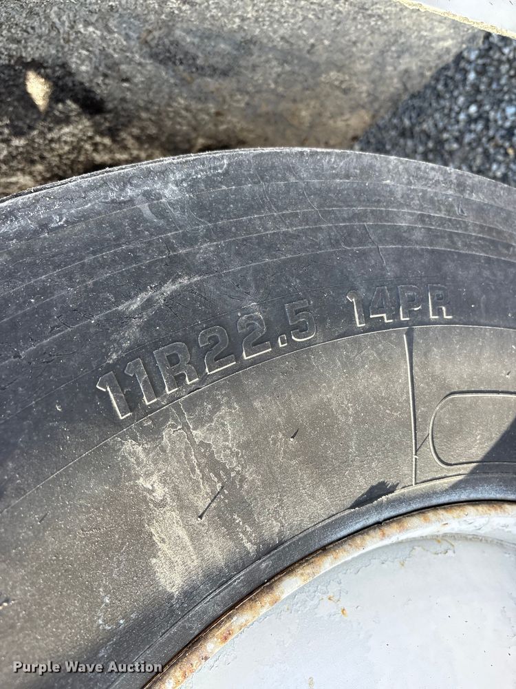 image for item FK1178 2000 Freightliner FL70 oil distributor truck