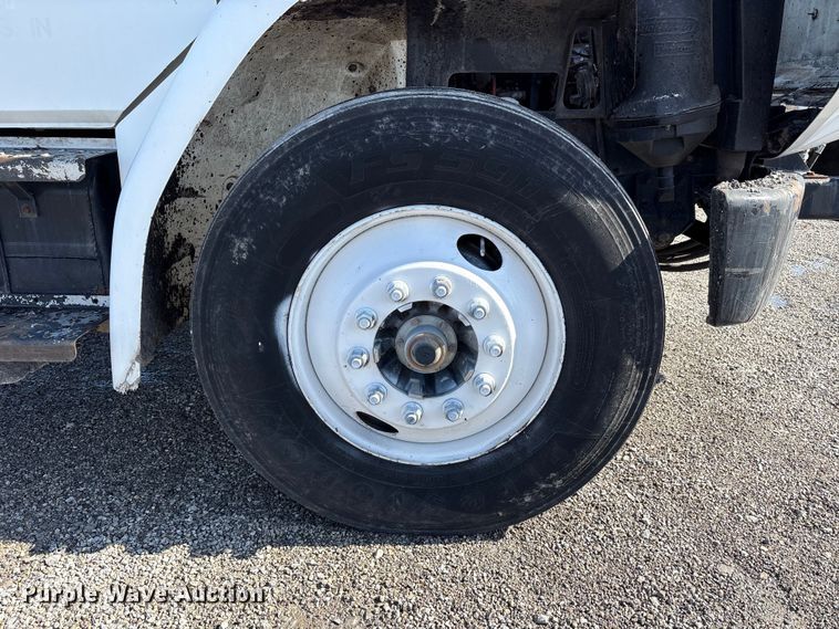 image for item FK1178 2000 Freightliner FL70 oil distributor truck