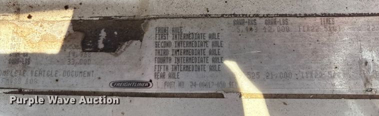 image for item FK1178 2000 Freightliner FL70 oil distributor truck