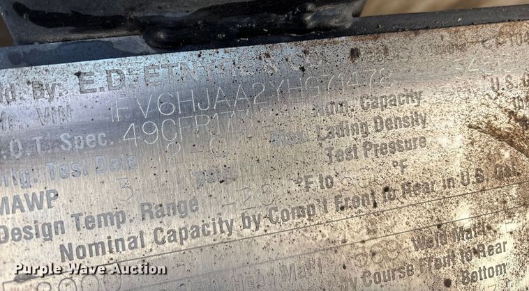 image for item FK1178 2000 Freightliner FL70 oil distributor truck