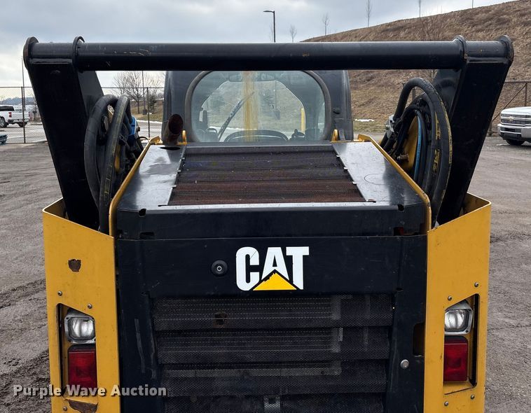 image for item FK1180 2018 Caterpillar 262D skid steer loader