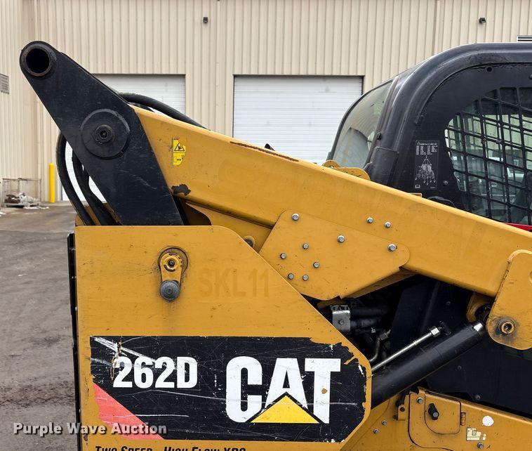 image for item FK1180 2018 Caterpillar 262D skid steer loader
