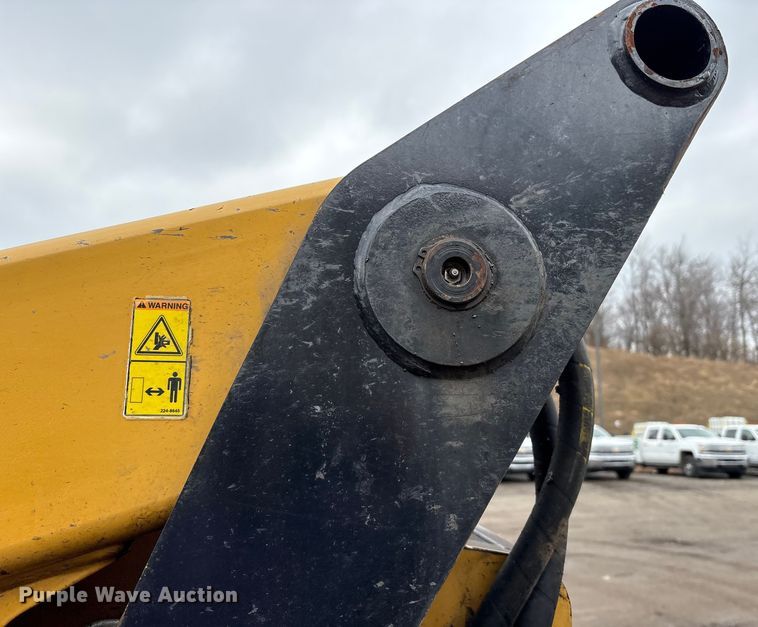 image for item FK1180 2018 Caterpillar 262D skid steer loader