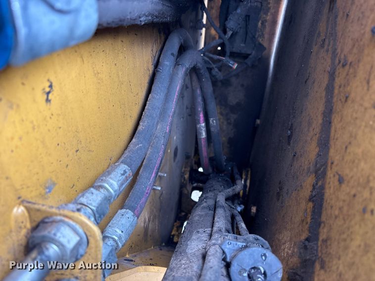 image for item FK1180 2018 Caterpillar 262D skid steer loader