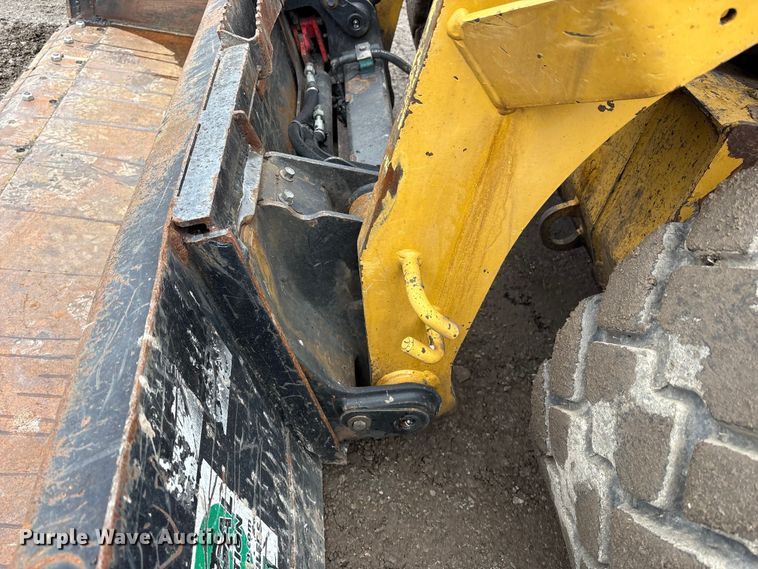 image for item FK1180 2018 Caterpillar 262D skid steer loader