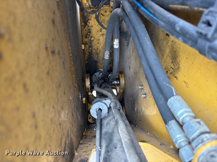 image for item FK1180 2018 Caterpillar 262D skid steer loader