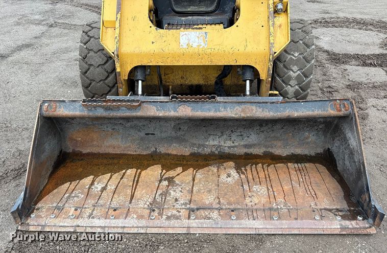 image for item FK1180 2018 Caterpillar 262D skid steer loader