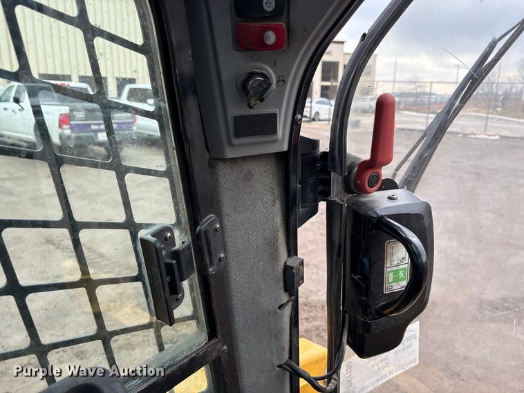 image for item FK1180 2018 Caterpillar 262D skid steer loader