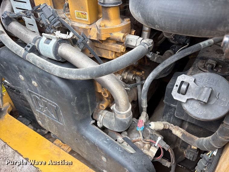 image for item FK1180 2018 Caterpillar 262D skid steer loader