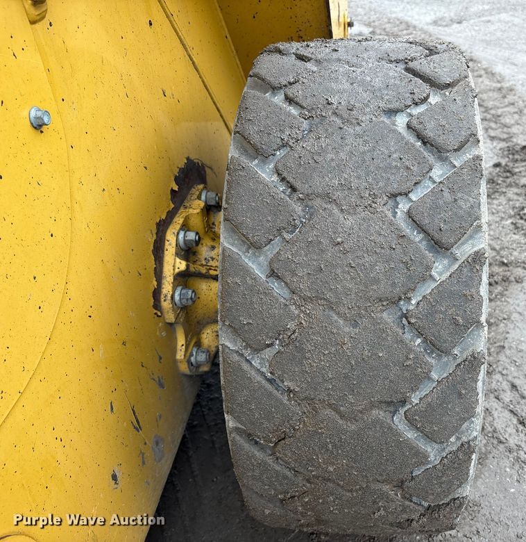 image for item FK1180 2018 Caterpillar 262D skid steer loader