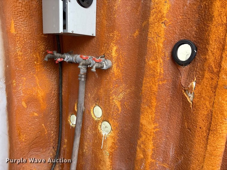 image for item FK1183 Water tank container