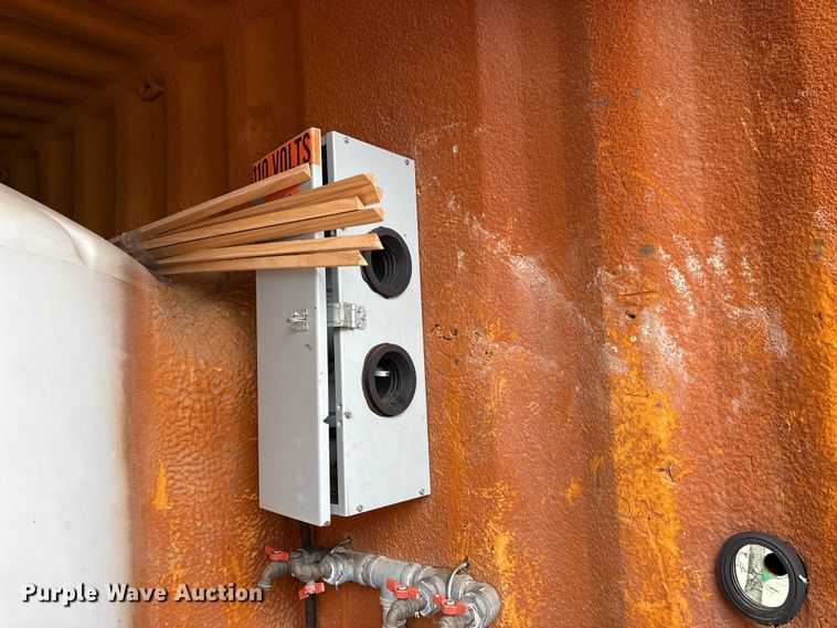 image for item FK1183 Water tank container