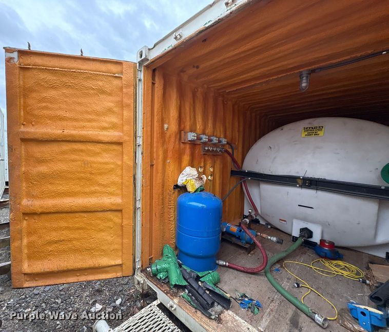 image for item FK1184 Water tank container