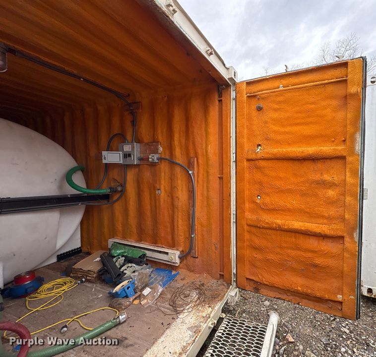 image for item FK1184 Water tank container