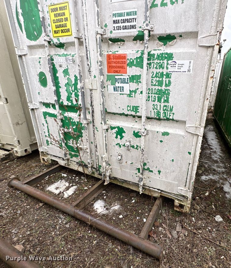 image for item FK1185 Water tank container