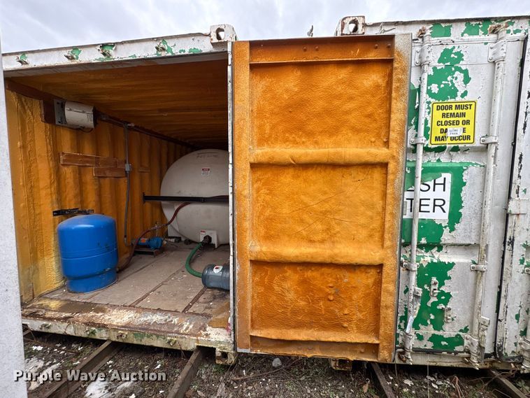 image for item FK1185 Water tank container