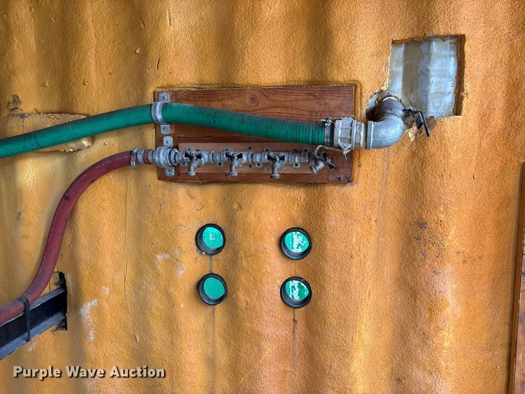 image for item FK1185 Water tank container