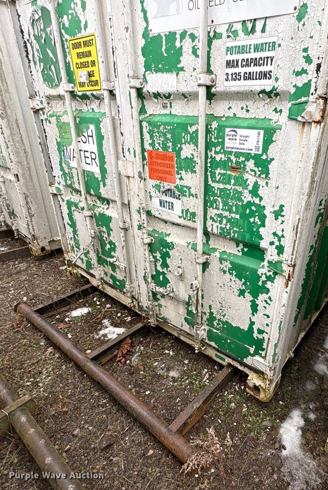 image for item FK1186 Water tank container