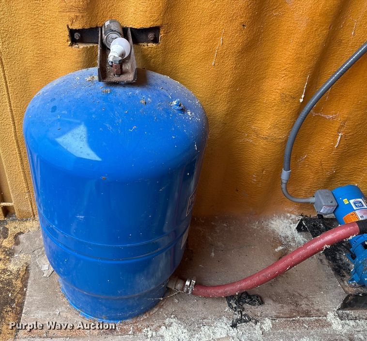 image for item FK1186 Water tank container