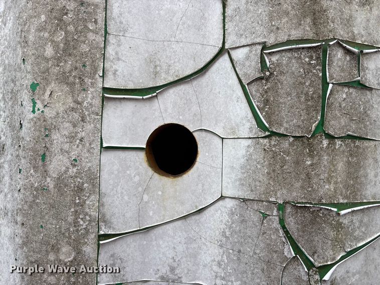 image for item FK1187 Water tank container