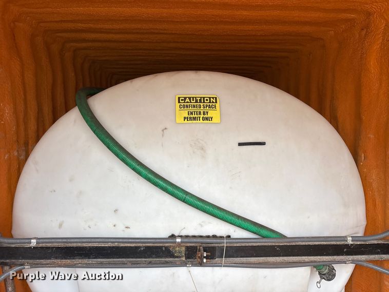 image for item FK1187 Water tank container