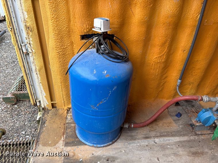 image for item FK1189 Water tank container