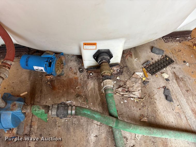 image for item FK1189 Water tank container