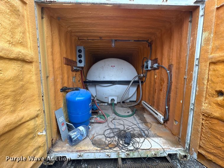 image for item FK1190 Water tank container