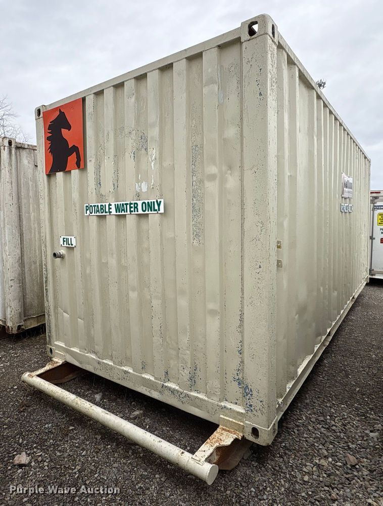 image for item FK1191 Water tank container