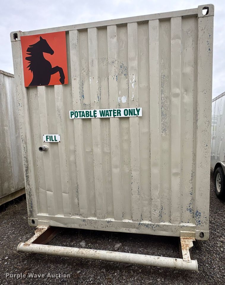 image for item FK1191 Water tank container
