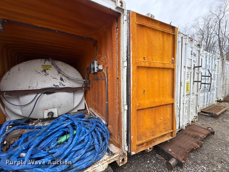 image for item FK1192 Water tank container