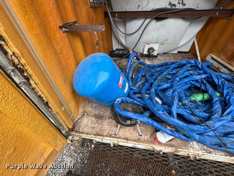 image for item FK1192 Water tank container