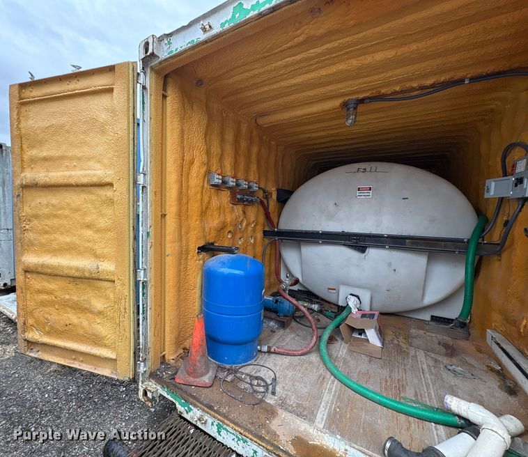 image for item FK1194 Water tank container