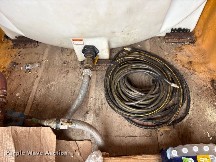 image for item FK1195 Water tank container