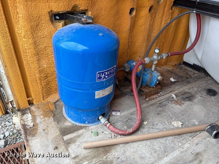 image for item FK1196 Water tank container