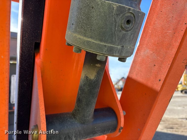 image for item FK1206 2011 JLG 800AJ boom lift