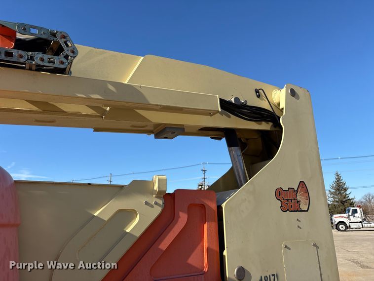 image for item FK1206 2011 JLG 800AJ boom lift