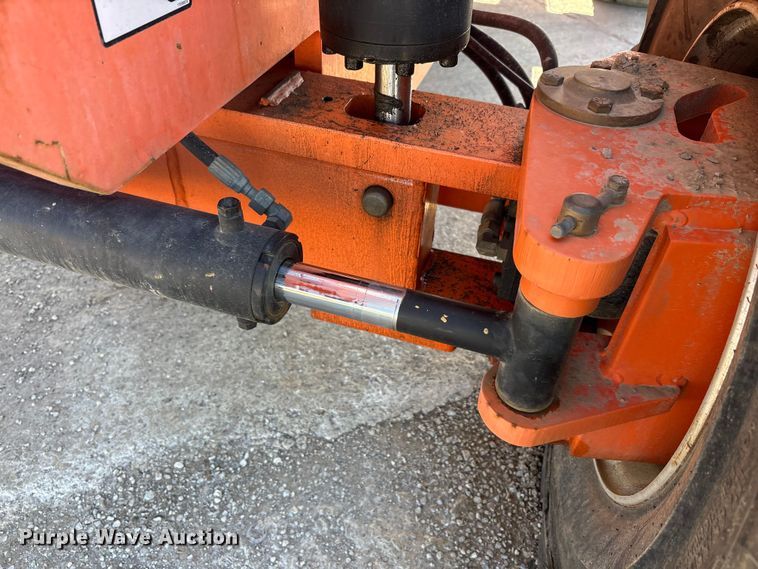 image for item FK1206 2011 JLG 800AJ boom lift