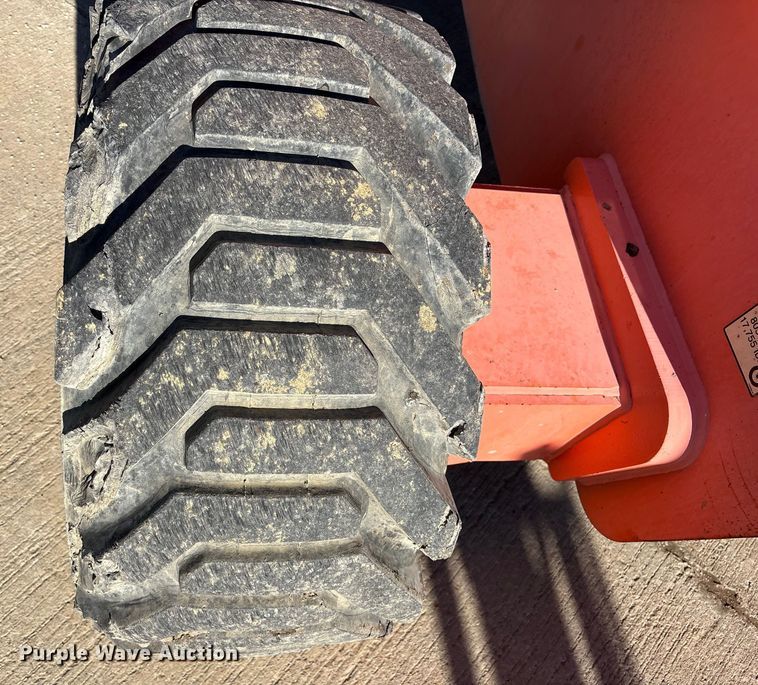 image for item FK1206 2011 JLG 800AJ boom lift