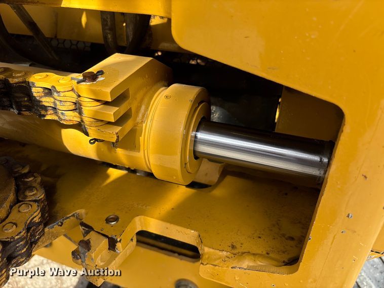 image for item FK1233 2006 Vermeer RT450 trencher