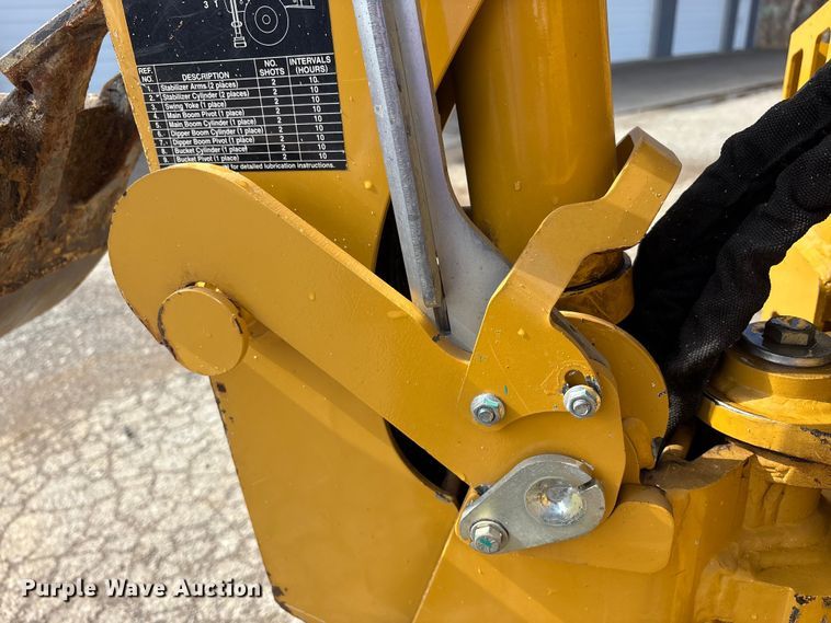 image for item FK1233 2006 Vermeer RT450 trencher